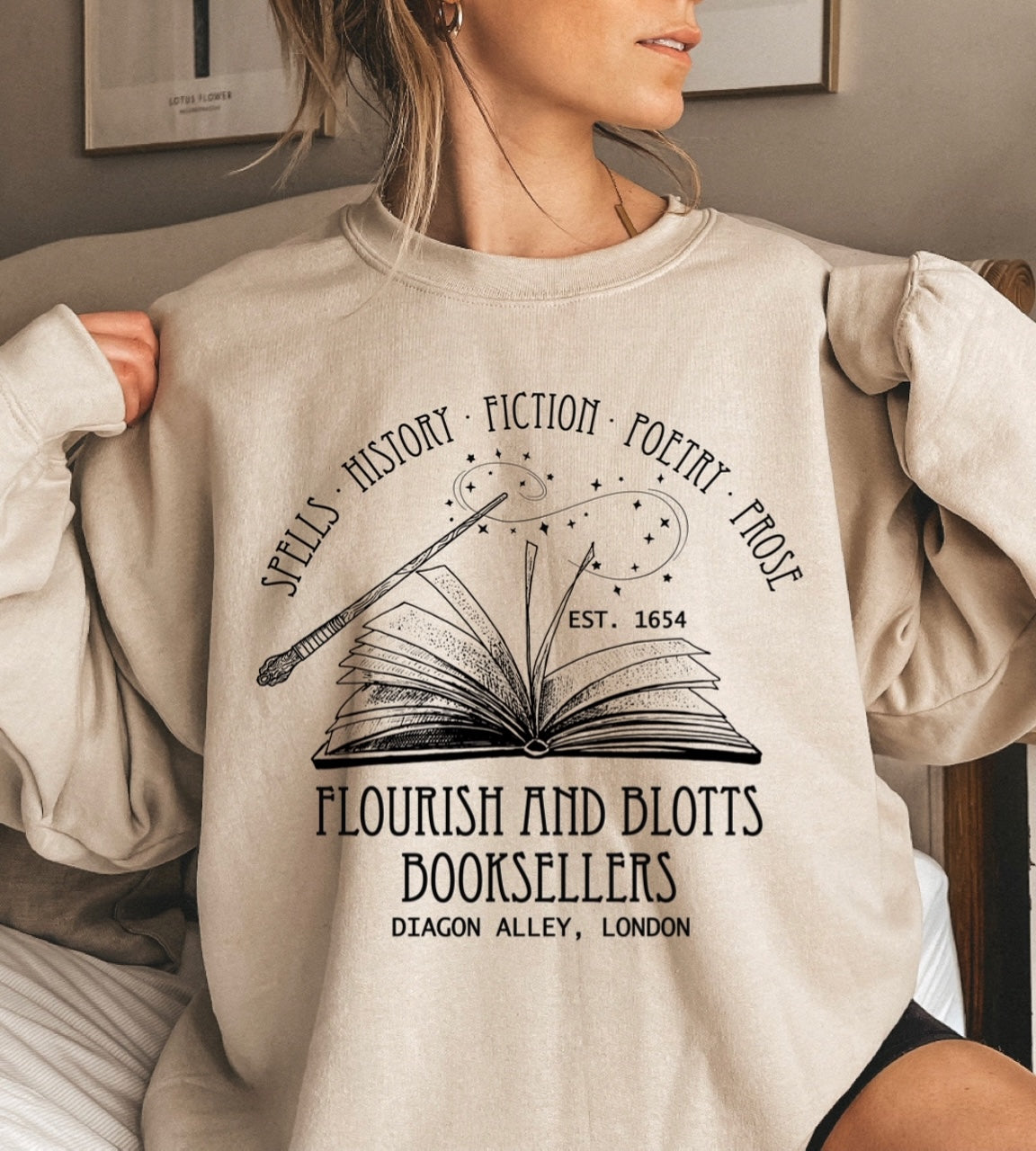 Flourish and Blotts Booksellers (Harry Potter)-1
